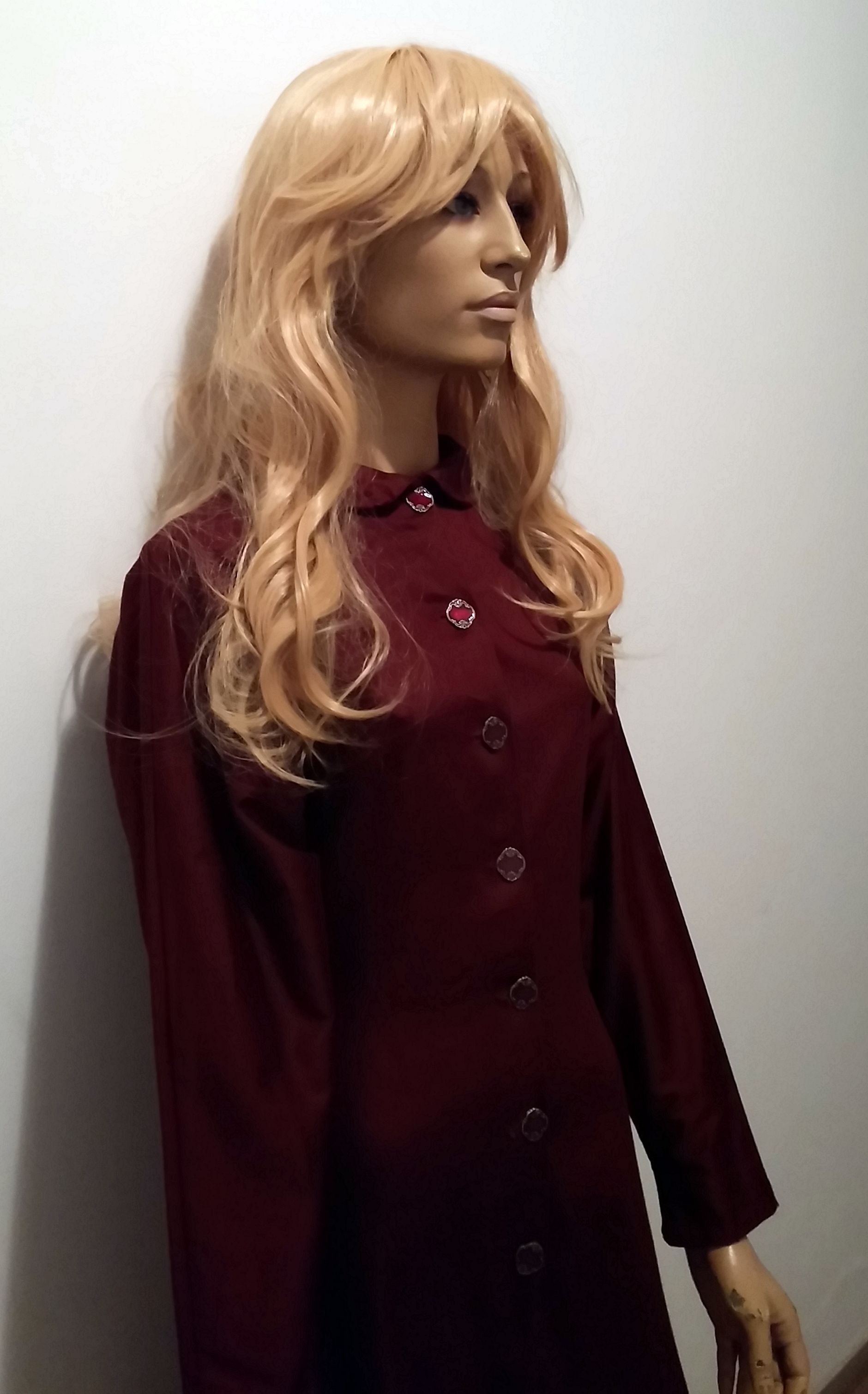 Dama in Veste Marrone